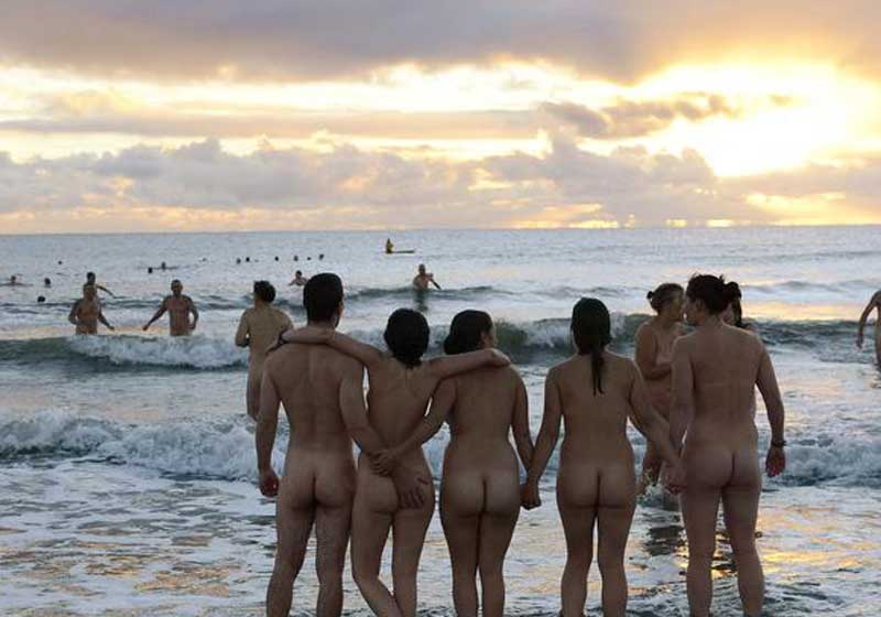 Пышные Дамы На Нудистском Пляже - Нудизм И Натуризм