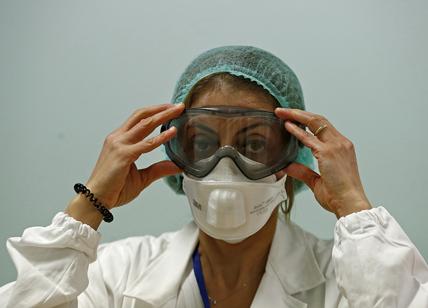 Coronavirus, 20 di Wuhan negativi al test: verranno dimessi. Italiano stabile