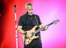Eros Ramazzotti, note dolenti per i suoi business: nel 2024 perdite per Viameda Edizioni Musicali e Radiorama Srl Eros Ramazzotti, note dolenti per i suoi business: nel 2024 perdite per Viameda Edizioni Musicali e Radiorama Srl