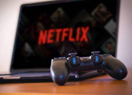 Netflix, arriva il primo sciopero: attori e doppiatori sottopagati. La rivolta