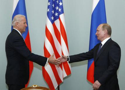 Biden: “Putin killer, pagherà per interferenze”. Mosca richiama l'ambasciatore