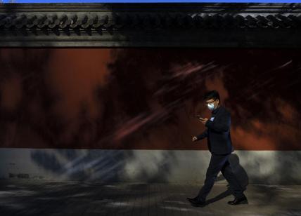 Cina, altro che addio zero Covid: blindata Pechino, il virus adesso impazza