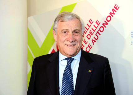 Tajani: "Per ora nessun invio di armi italiane all'Ucraina". Intervista