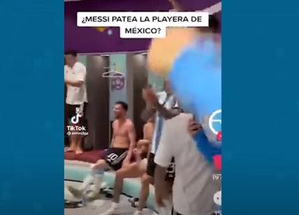 Messi, maglia del Messico calpestata? Ecco la verità. Il pugile messicano: "Prega Dio che..."