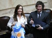 Argentina, la "terapia Milei" funziona: primo avanzo di bilancio del 2008