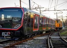 Treni, guasto sulla linea Av Napoli-Roma. Fino a un'ora di ritardi per i viaggiatori Treni, guasto sulla linea Av Napoli-Roma. Fino a un'ora di ritardi per i viaggiatori