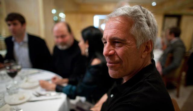 Epstein Files, le vittime contro il "sistema": "Noi esposte nelle carte, nascosti i nomi di chi ha abusato"