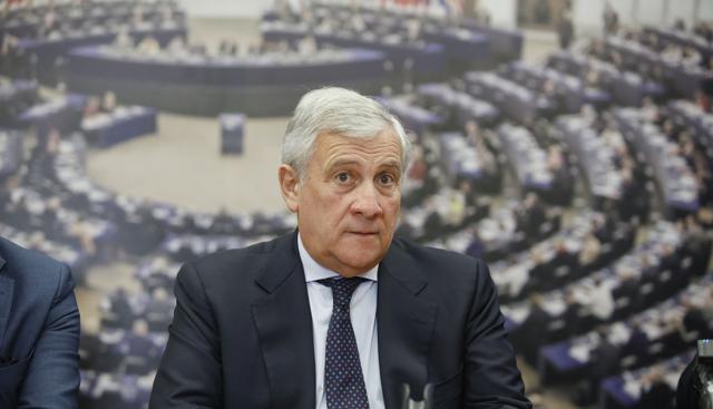 Legge elettorale, Tajani: "Difficile inserire il nome del candidato premier sulla scheda, spetta al Capo dello Stato"
