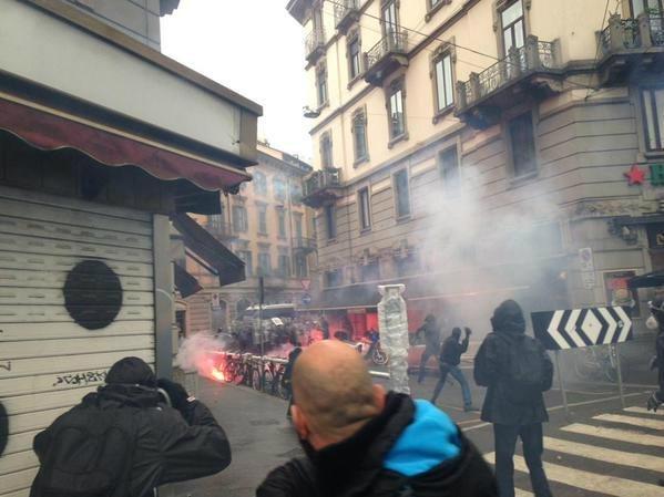 Corteo No Expo: guerriglia in centro a Milano