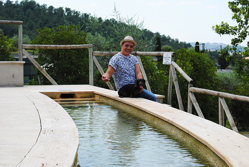 La piscina di acqua termale dedicata a cani e gatti