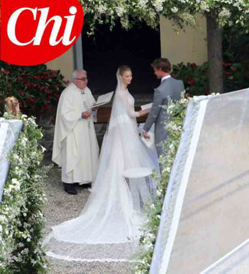 http://www.tgcom24.mediaset.it/people/pierre-casiraghi-e-beatrice-borromeo-gli-scatti-esclusivi-delle-nozze_2126422-201502a.shtml di chiara antico