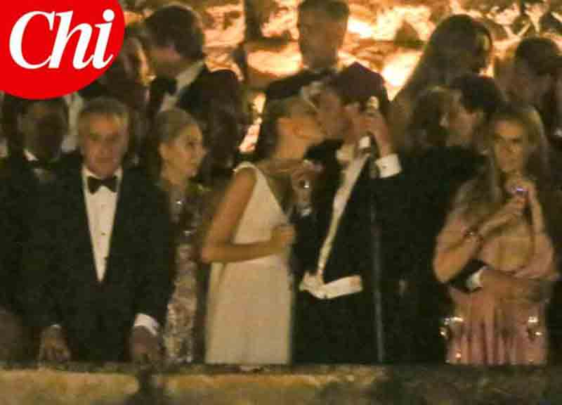 http://www.tgcom24.mediaset.it/people/pierre-casiraghi-e-beatrice-borromeo-gli-scatti-esclusivi-delle-nozze_2126422-201502a.shtml di chiara antico