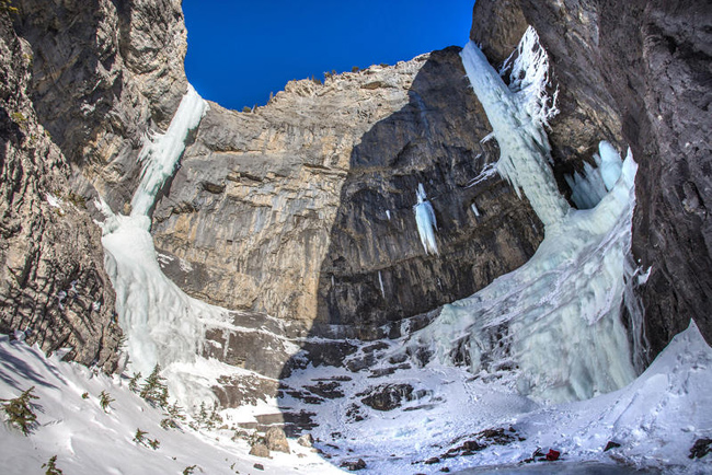 scalatore cascata di ghiaccio (2)