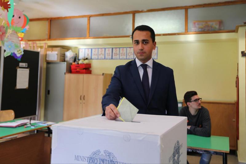 di maio referendum