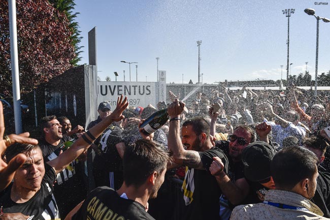 I festeggiamenti della Juventus (1)