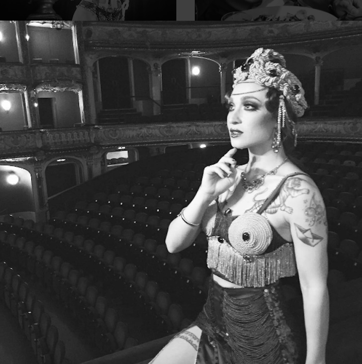 janet fischietto burlesque 2016 intervista  ph. instagram