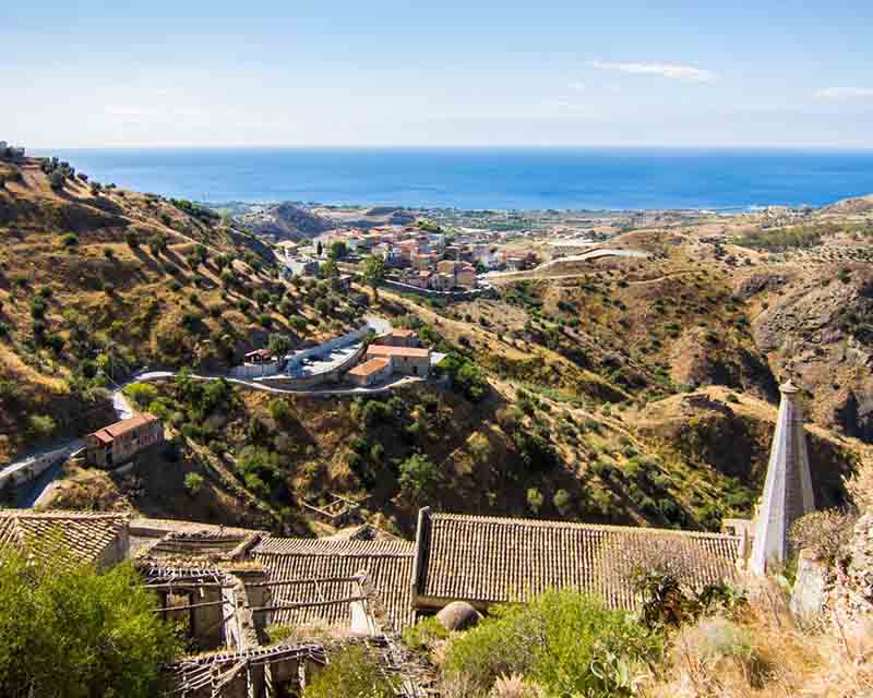 La città fantasma di Pentedattilo