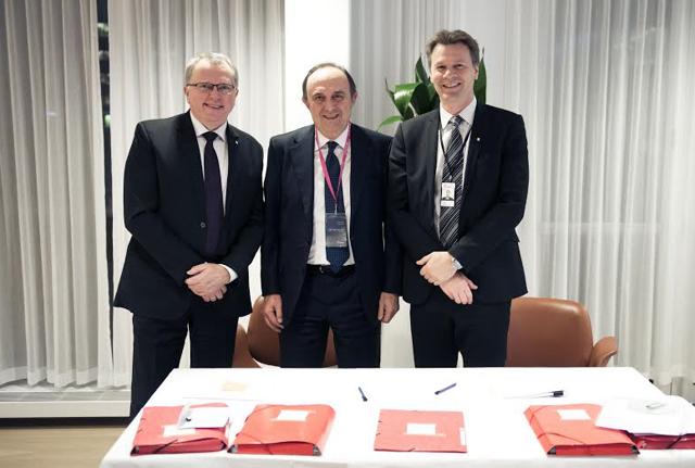 Il CEO Snam Carlo Malacarne con il Presidente e CEO di Statoil Eldar Sætre (alla sua destra) e l’EVP for Marketing, Midstream & Processing di Statoil Jens Økland