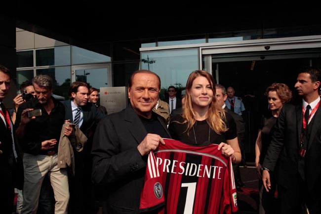 cessione Milan Berlusconi (27)
