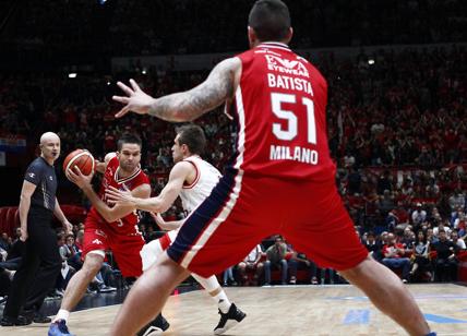 Gentile e Sanders devastanti: l'Olimpia Milano domina Reggio Emilia