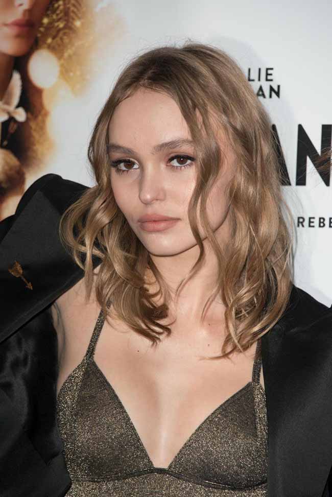 lily rose depp planetarium (10)