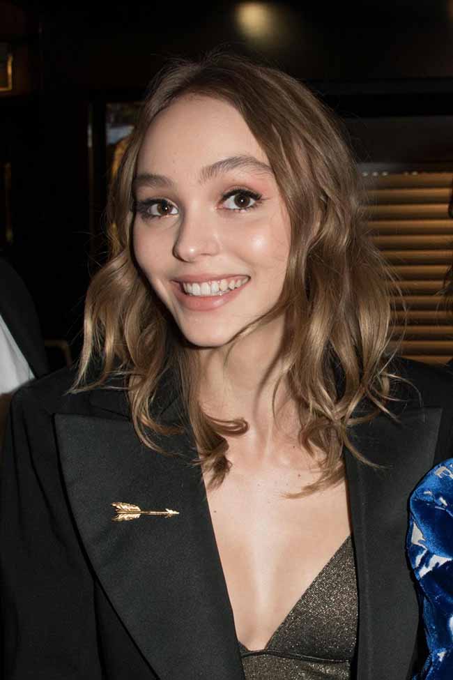 lily rose depp planetarium (13)