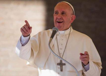 Vaticano, il Papa ha declassato la Segreteria di Stato.Non gestirà più i soldi