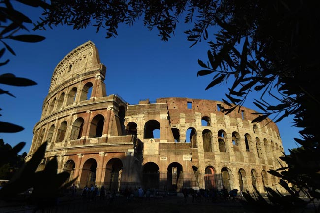 restauro colosseo (1)