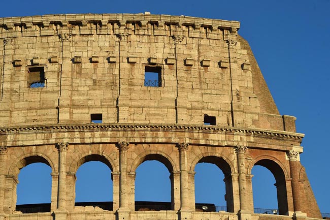 restauro colosseo (5)