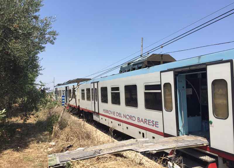 scontro treni Puglia ape 2