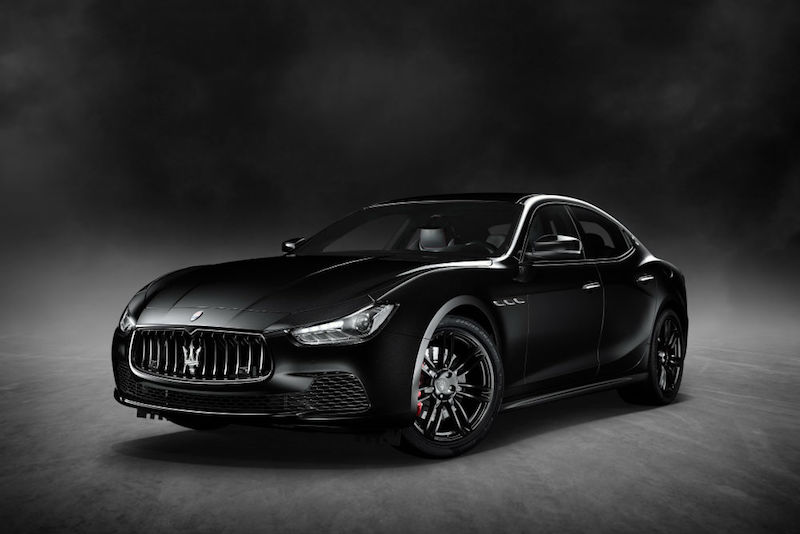 3   Maserati al NYIAS 2017   Ghibli Nerissimo Edition   studio (1)