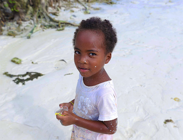 Il bellissimo sorriso di una bambina