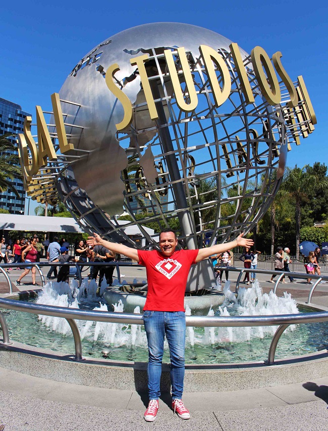 Igor Righetti all'interno del parco a tema Universal Studios Hollywood. Foto Grigore Scutari