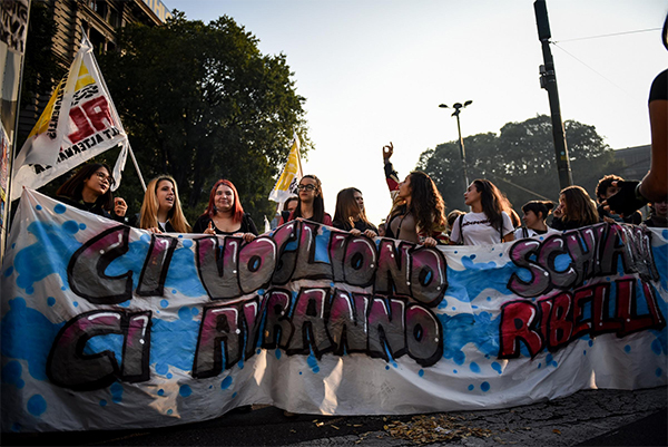 corteo studenti milano 2