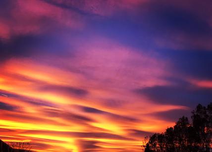 Tramonto “alieno”su Milano. Polveri sottili? L’esperto dice no