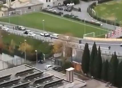 Genova, sparatoria: auto non si ferma all'alt. Feriti 3 carabinieri
