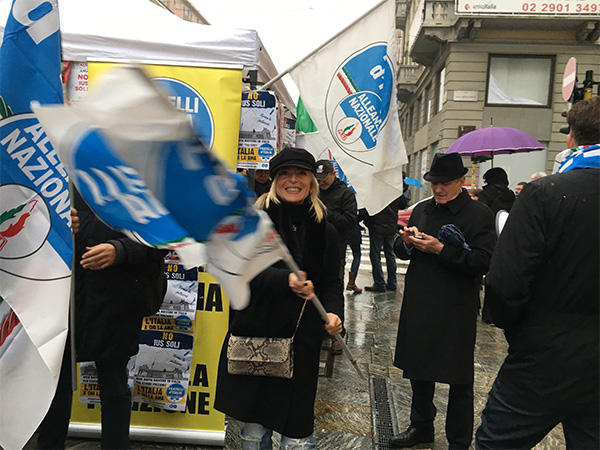 VIDEO REPORTAGE GIORGIA MELONI A MILANO 7