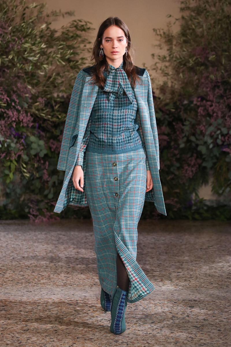 LUISA BECCARIA FW 1819 LOOK 2