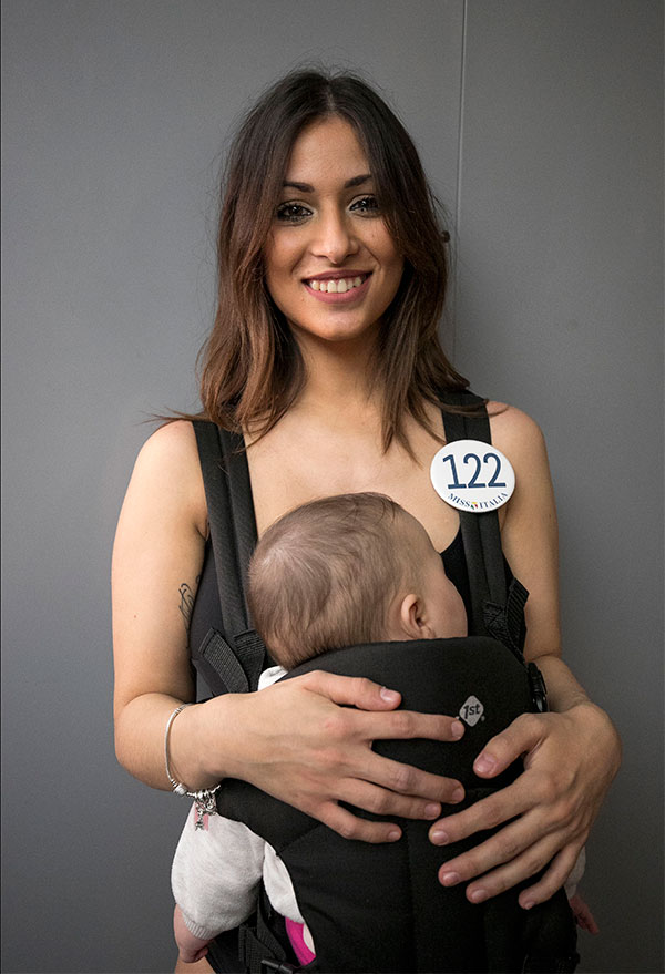 Miss Italia Alessia Spagnulo con la figlia di 5 mesi 2