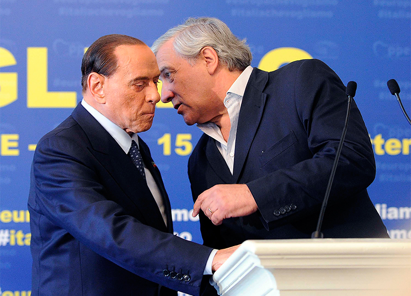 Berlusconi Tajani ape