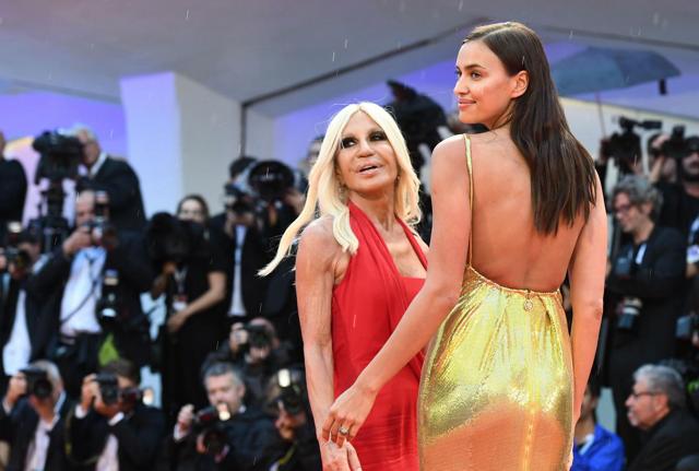 Irina Shayk e Donatella Versace