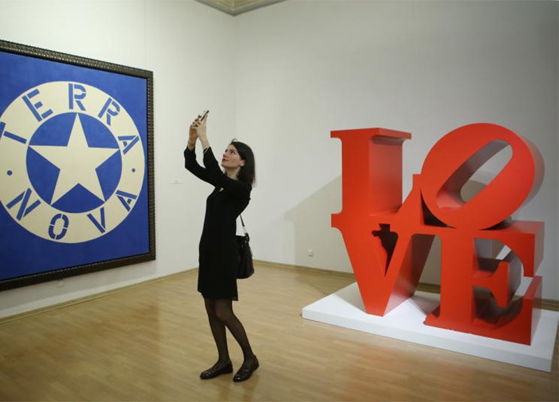 Robert Indiana love ape 3