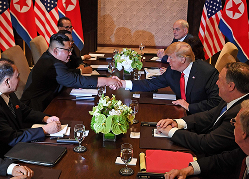 Singapore incontro Donald Trump Nord Corea Kim Jong un ape 11