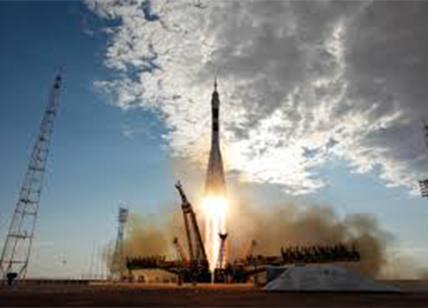Spazio, incidente in volo per Soyuz: atterraggio d’emergenza