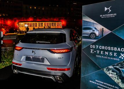 DS 7 CROSSBACK E-TENSE protagonista al Christmas Party di QC Terme Milano