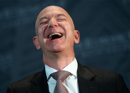 Amazon, nuovi assist dal Covid. Ora Bezos mette nel mirino Macy's e Kohl
