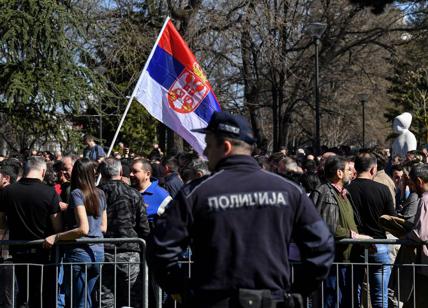 Serbia, proseguono le proteste: il 16 vertice col Kosovo