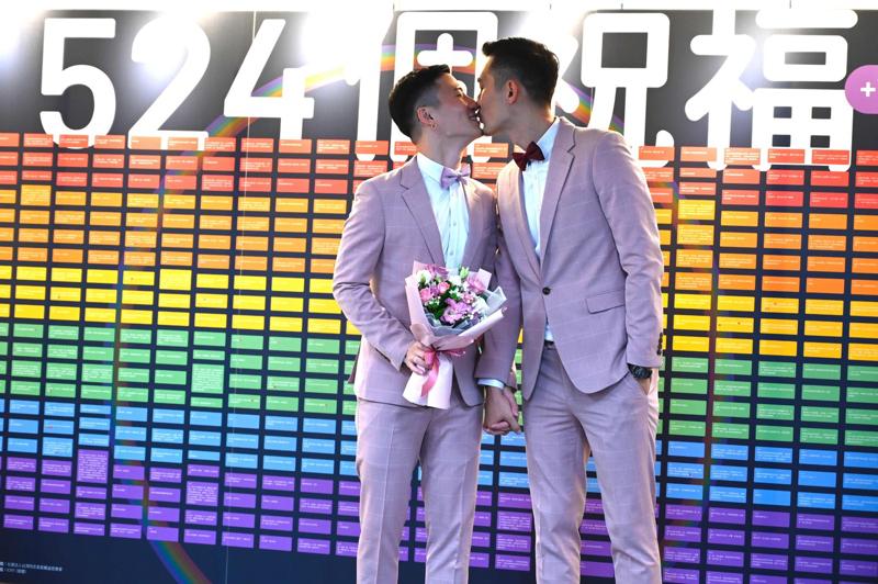 taiwan nozze gay