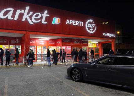 Coronavirus, assalto supermercati notturni dopo il decreto. FOTO - VIDEO
