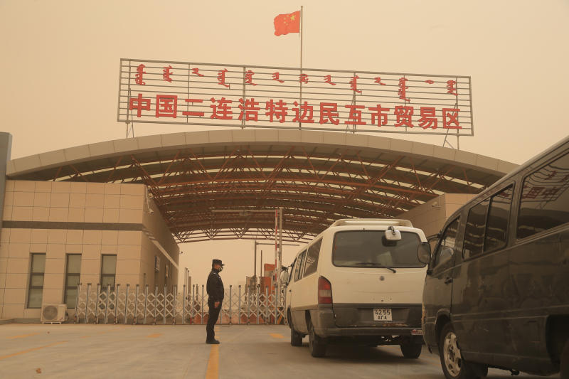 Il confine tra Mongolia e Cina